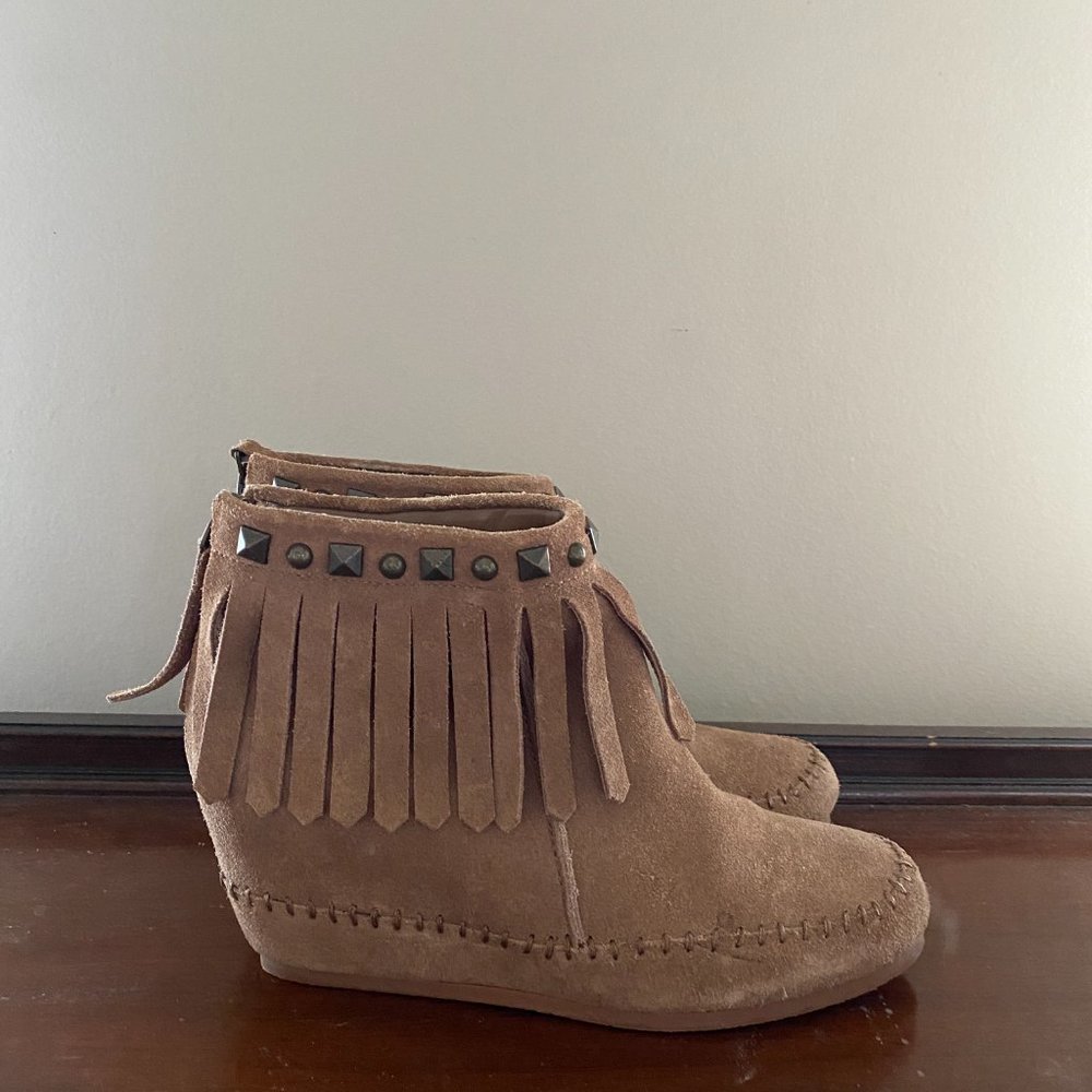 Tan Suede Wedge Booties with Fringe Size 7.5